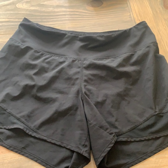 Old Navy Active Shorts - Picture 1 of 3